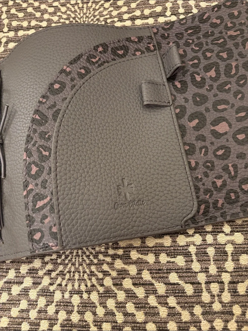 Aura Estelle A6 Rings 30mm Planner Cover Leopard Luxe Grey NEW and unused